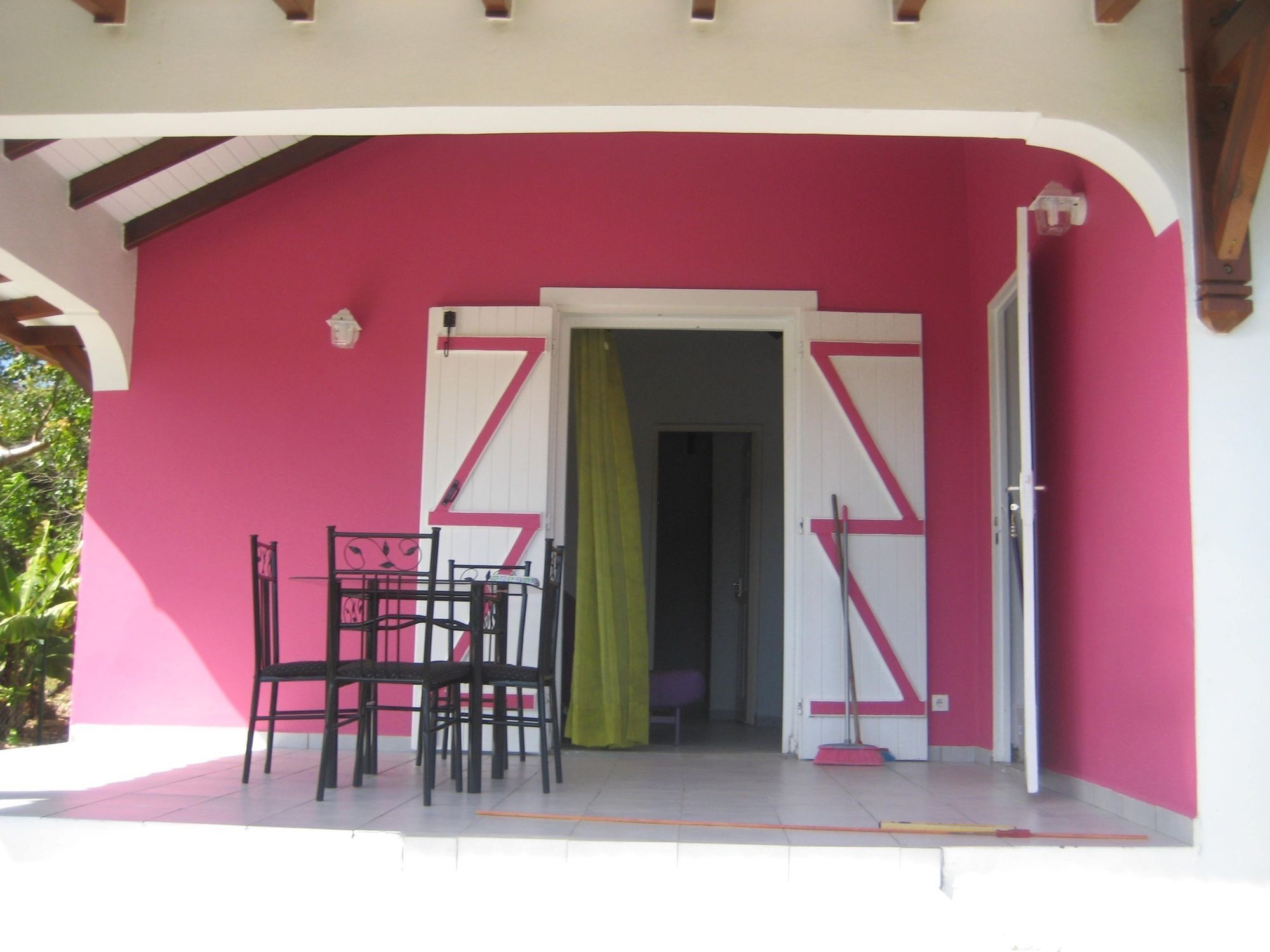 With 2 In Francois, With Furnished Garden And Wif Apartment